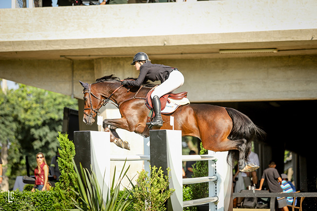 Victoria Mendonca3 650