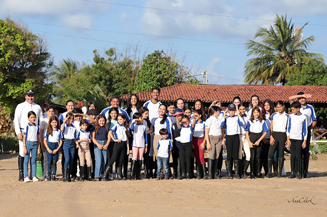 alunos escolacoracaovalente arq0512