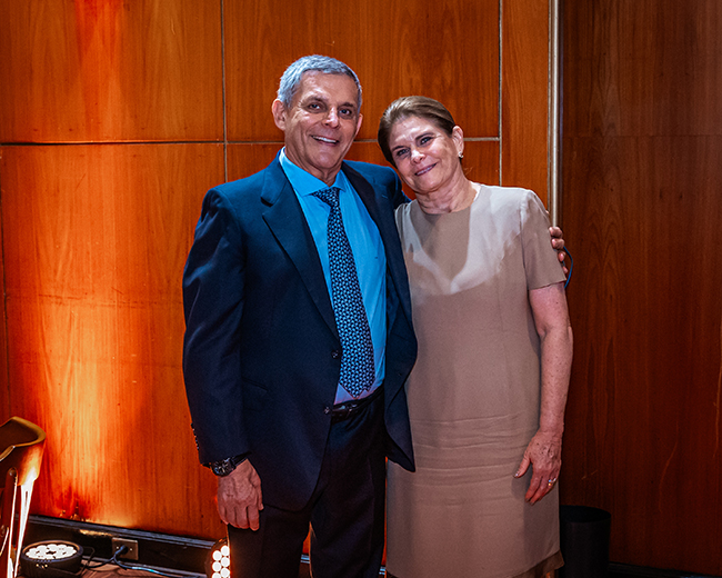 constantino olivia0304