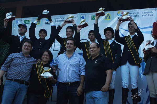 equipe jc b polyana600