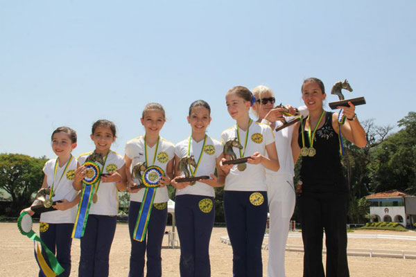 equipedcampea02 600
