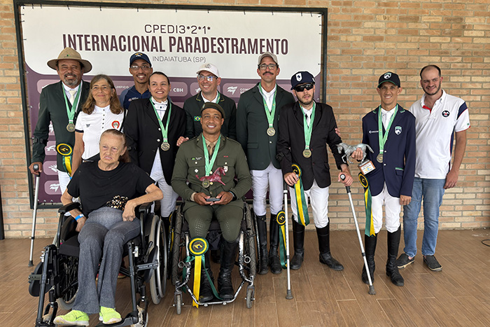 grupo premiacao2 2201