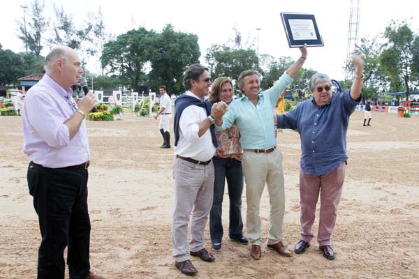 homenagem felipe600 02