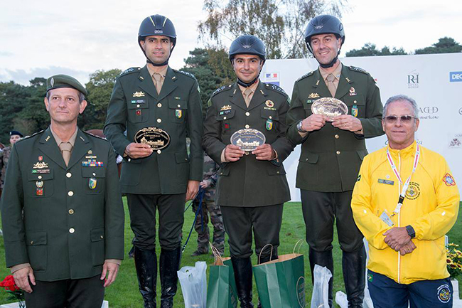 podio brasil militar650