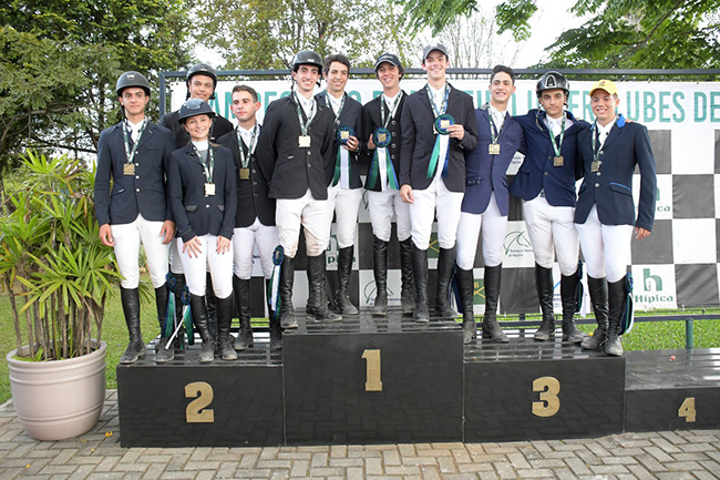 podio equipes junior tupa650