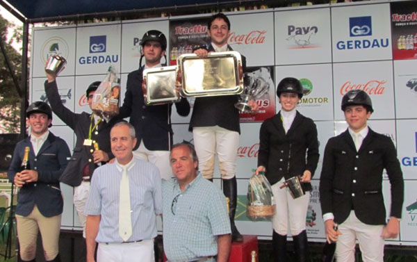 podio gp multicavalos600