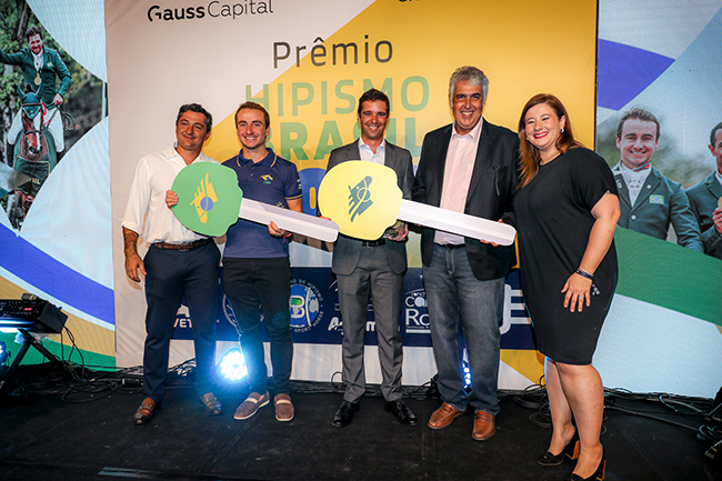 premiacao carro cavalosnovos3003