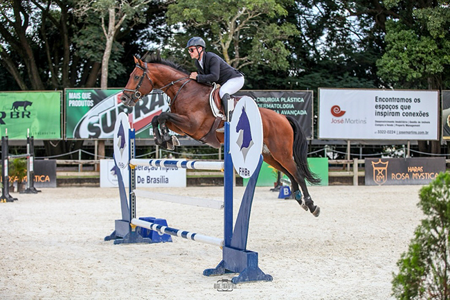rodrigoLustosa salto 1502