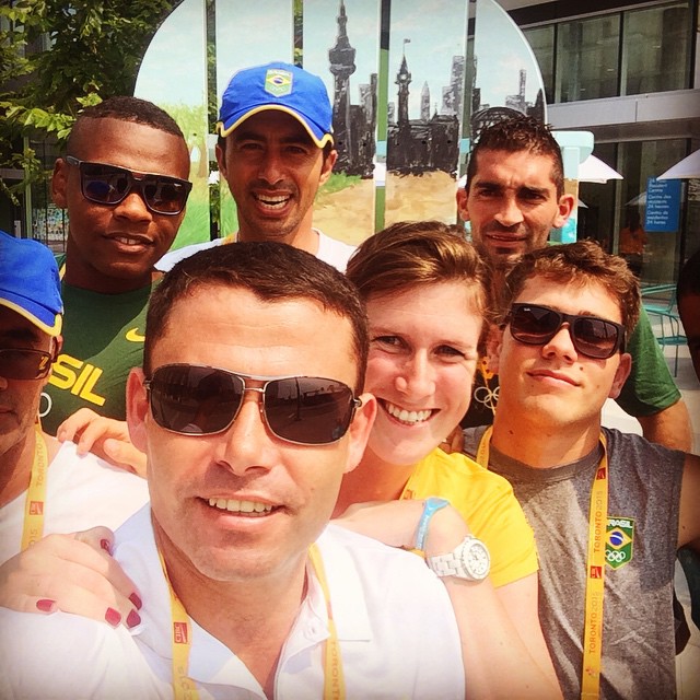 selfie adest